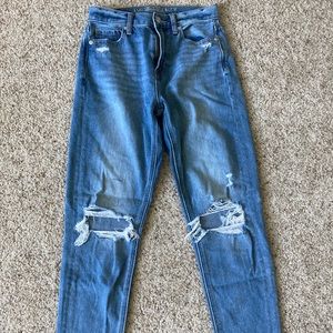 American Eagle Mom Jeans